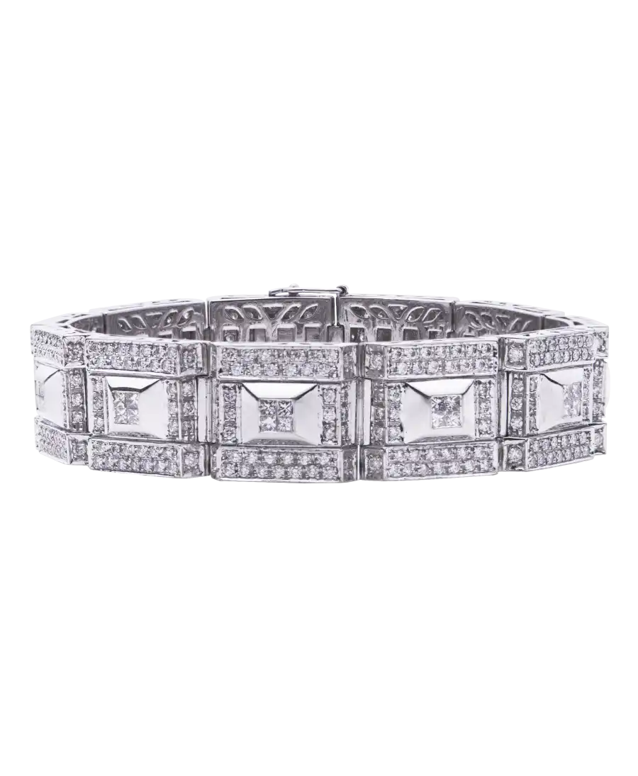 Bracelet with white Diamonds in 18 Carat white gold. Available at VIRTU LUXURY.