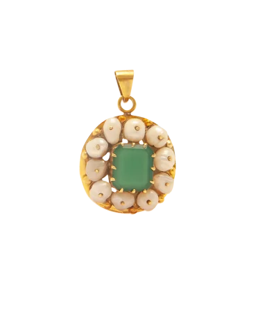 gouden sieraden - gouden hanger met smaragden en PARELS - verkrijgbaar bij juwelier VIRTU LUXURY