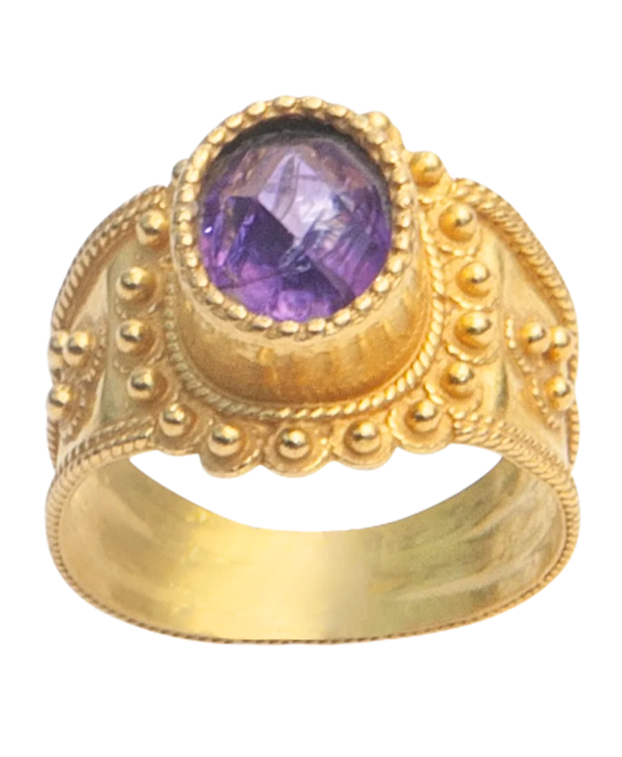 Deze MALIENSE MAJESTUEUZE ring is koninklijk en charismatisch met zijn amethist in het midden. Deze MALIENSE MAJESTUEUZE ring is koninklijk en charismatisch met zijn amethist in het midden.